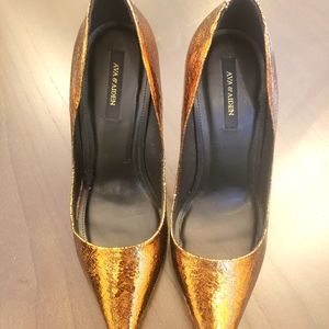 Eva and Aiden bronze gold pumps size 9